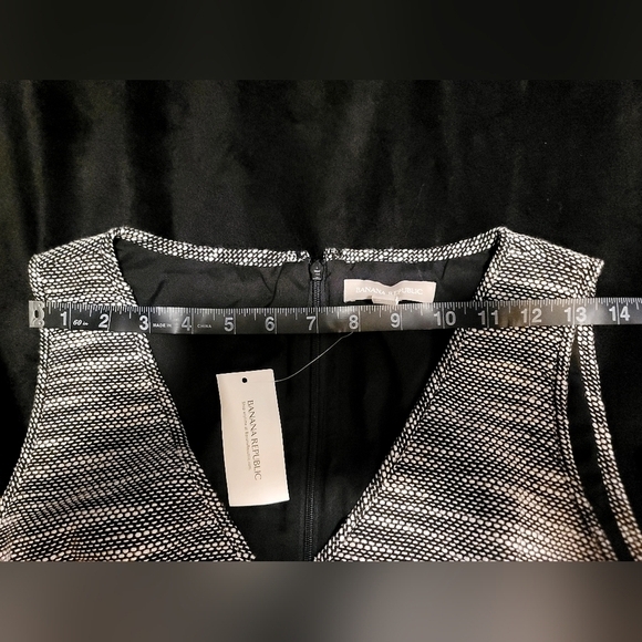 BANANA REPUBLIC Sheath Gray Tweed Sleeveless‎ V-neck Retro Lined Dress Sz 12 - Picture 11 of 11